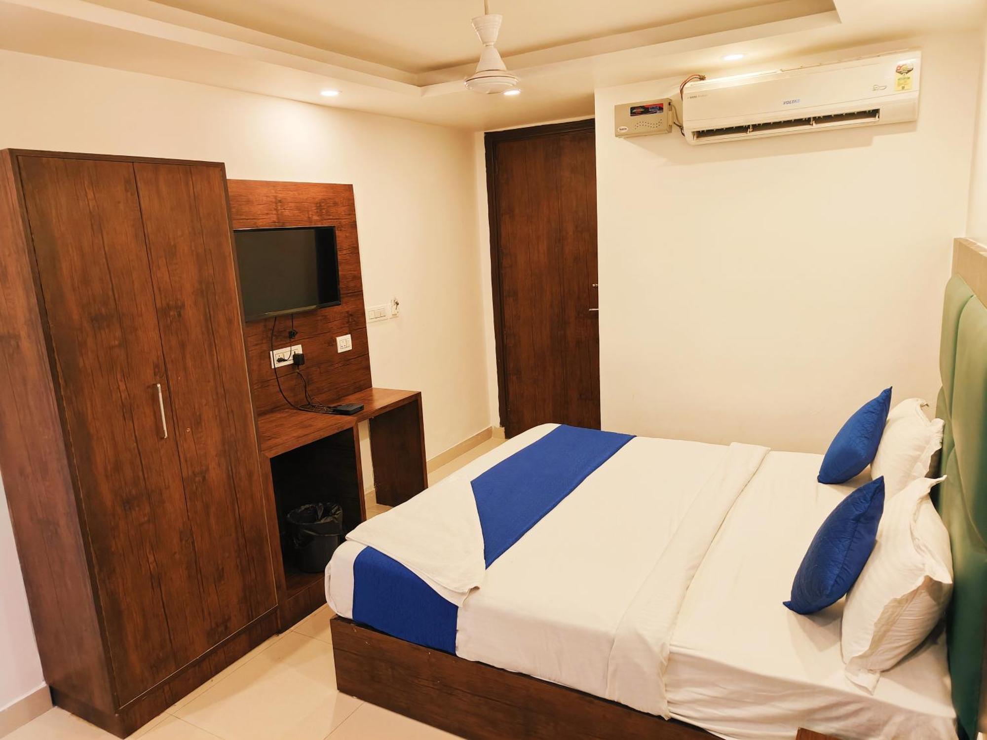 Hotel Ambience Palace Near Igi Airport Delhi